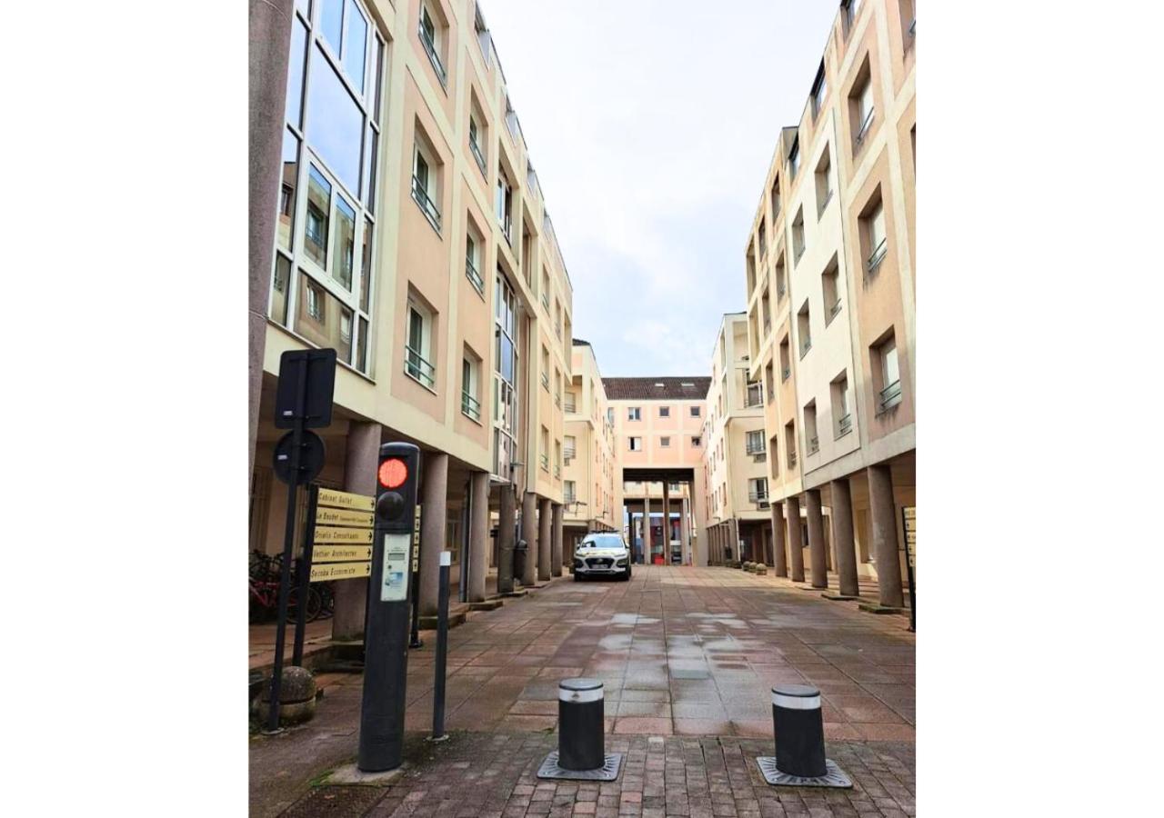 Chez Aida-Centre Ville Poitiers-La Conciergerie. Exterior photo